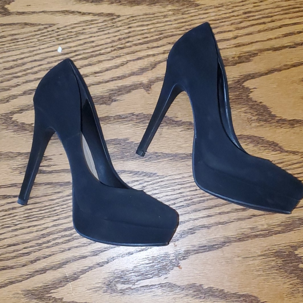 Black 4"  heel